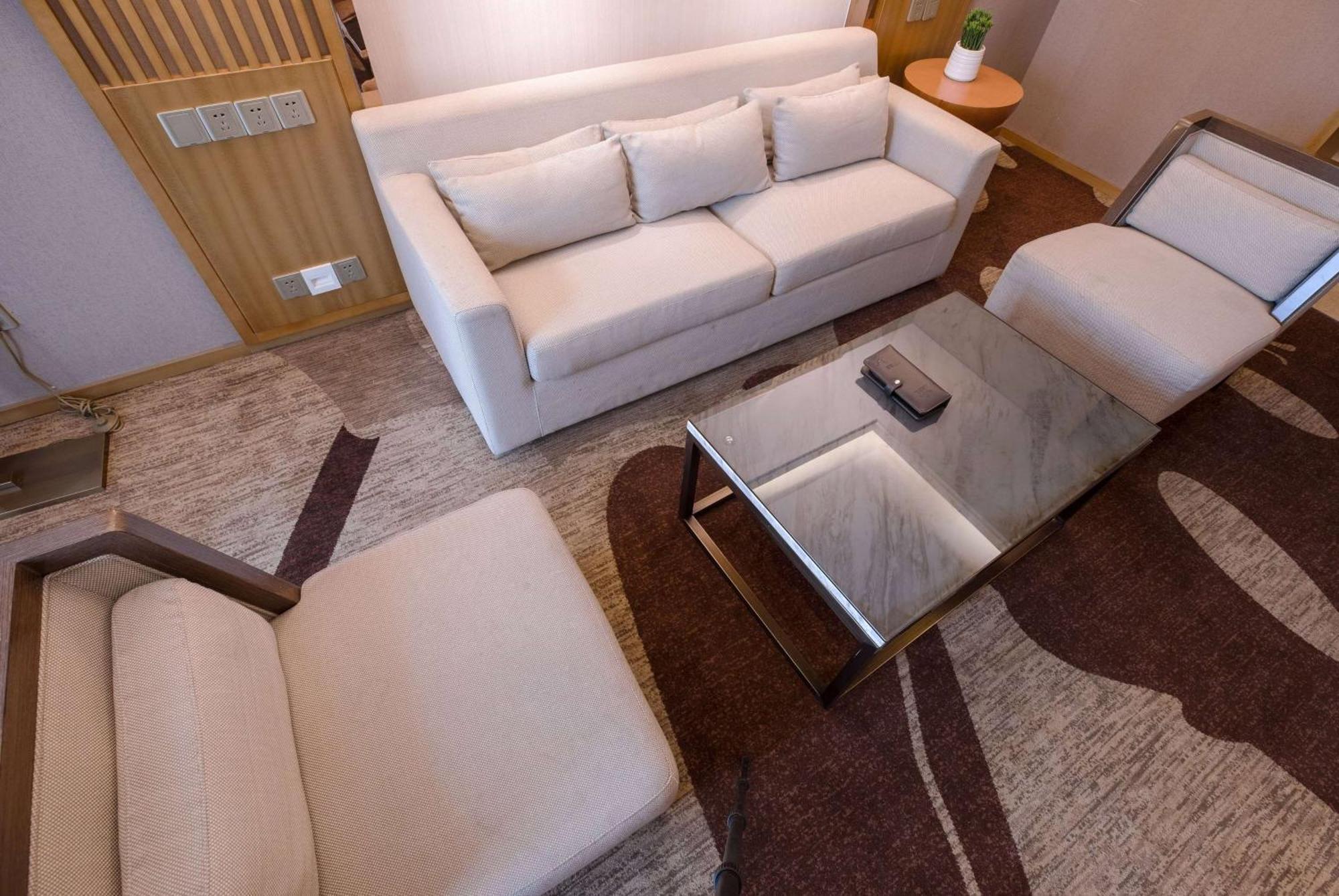 Ramada Plaza By Wyndham Fuzhou South Hotel Екстериор снимка