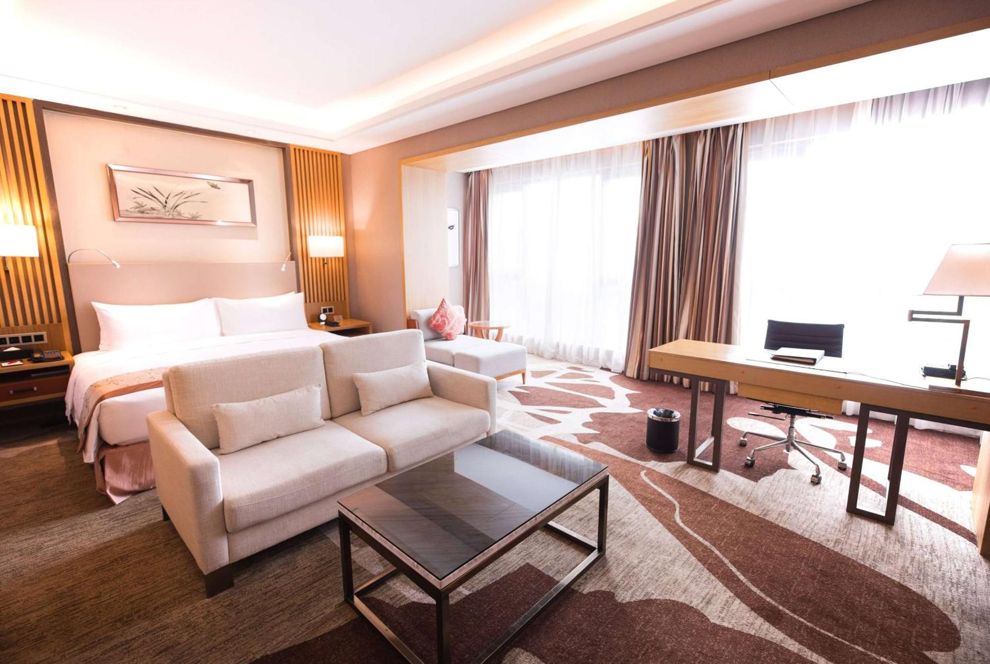 Ramada Plaza By Wyndham Fuzhou South Hotel Екстериор снимка